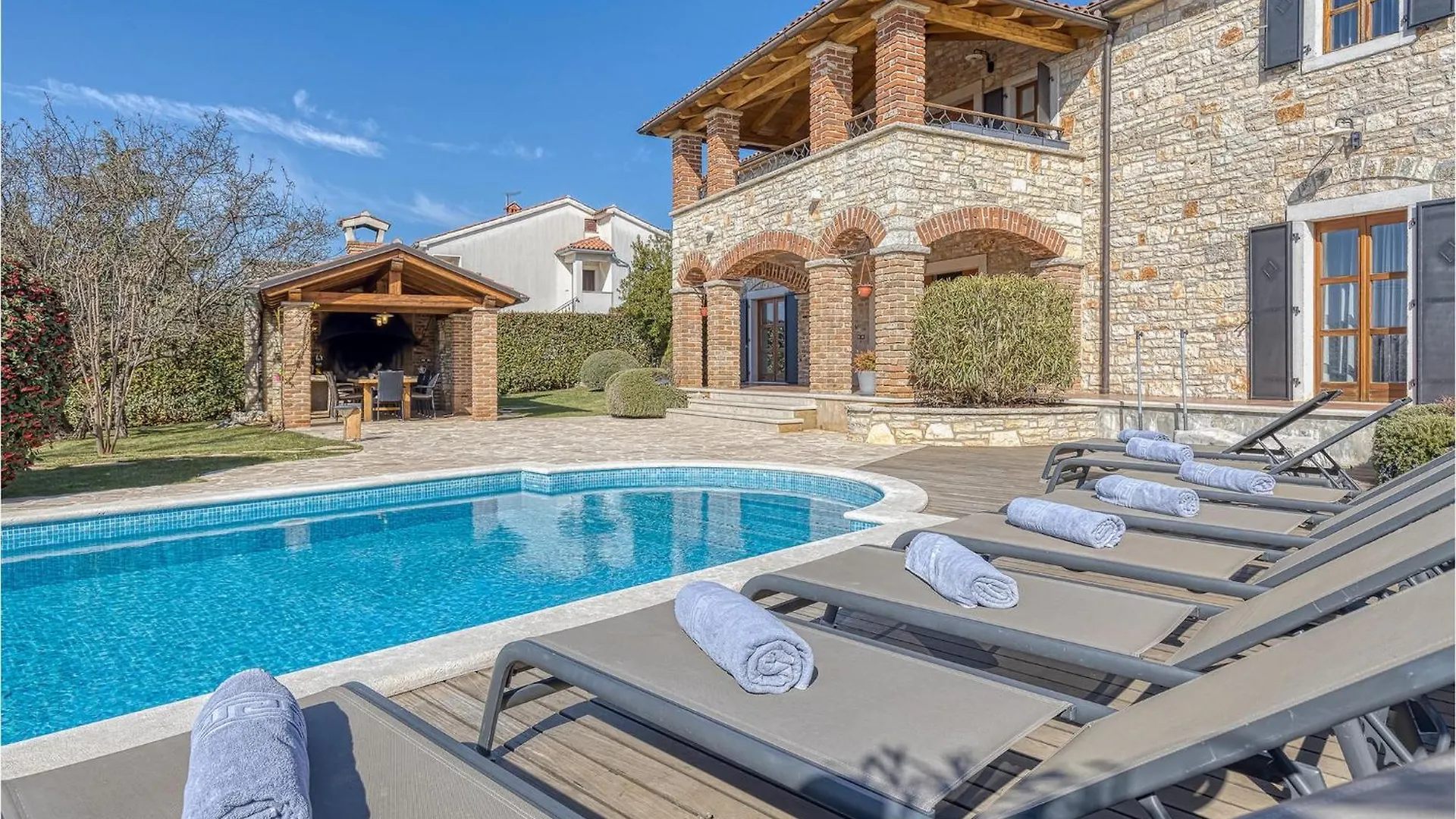 בית נופש פורץ Villa Graziella